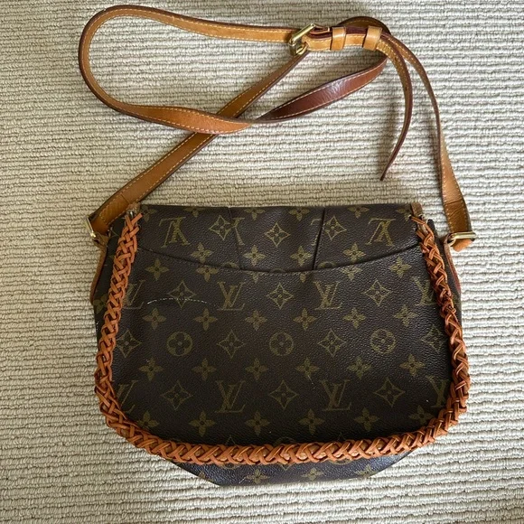 🤎Custom braided Menilmontant satchel - Picture 2 of 16